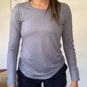 EUC Lululemon Long Sleeve Silver Shiny Size 4